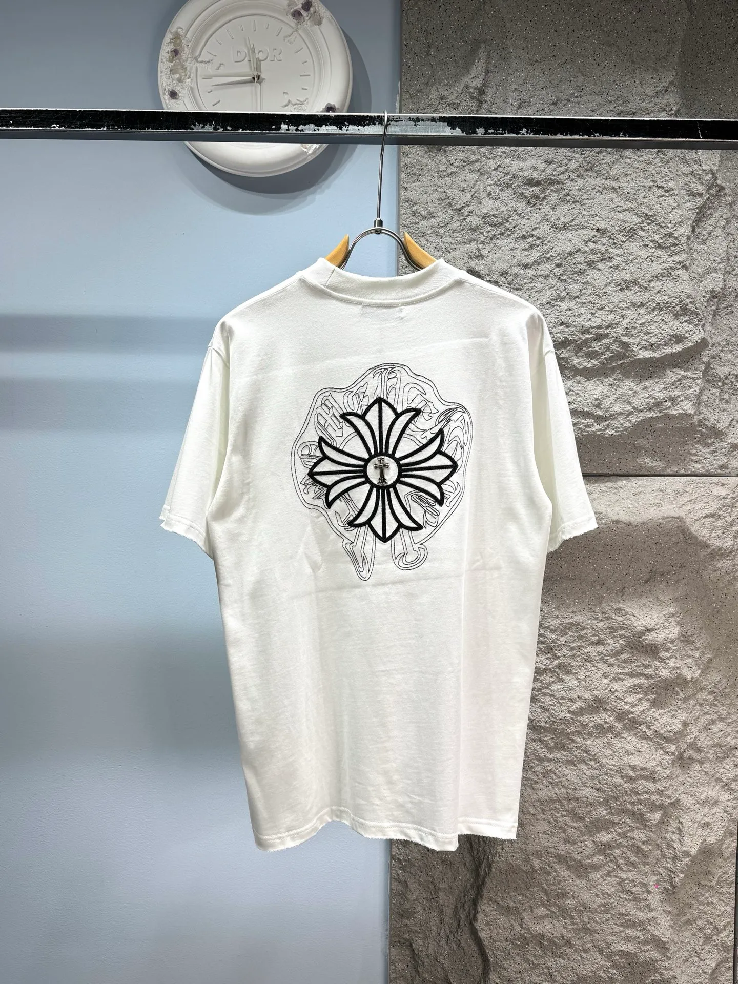 Chrome Hearts* ‼️ T ® 🖤 g ， ， ! + ， DNA ! ， ， ! ⚠️ ： ⚠️WJ 2852 Same Style 𝐂𝐎𝐋𝐎𝐔𝐑：White Black 𝐒𝐈𝐙𝐄：S-Xl